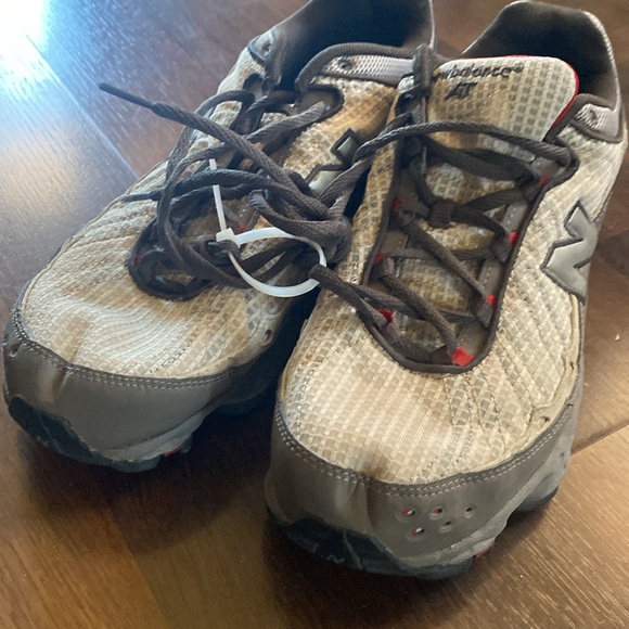 New Balance‎ ABZORE Outdoor Hiking Shoes Men's 11 White Gray MT608TR All Terrain - Picture 7 of 11